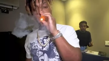 White Printed T-Shirt worn by Juice Wrld in his In My Head music video