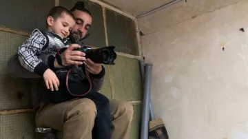 Appareil photo Canon utilisé par Muhammed Muheisen dans Photographe (S01E06)
