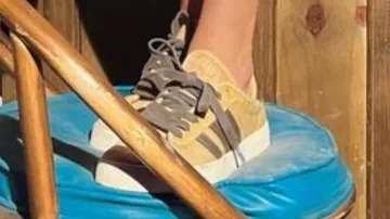 Brown Tan Sneakers worn by Ellie (Daniela Melchior) in Road House movie