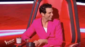 The bracelet worn by Mika in the show The Voice: The Battles on April 6, 2024
