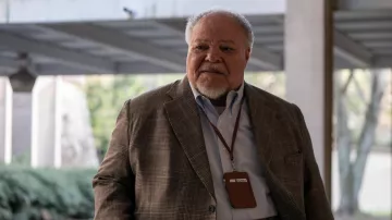 Veste de costume blazer à carreaux portée par Sammy (Stephen McKinley Henderson) comme on le voit dans Civil War