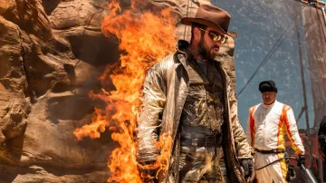 Mirror Sunglasses worn by Tom Ryder (Aaron Taylor-Johnson) as seen in The Fall Guy