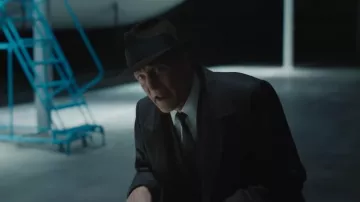 Chapeau Fedora porté par Moe Berkus (Woody Harrelson) comme on le voit dans Fly Me to the Moon