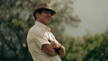 Sombrero marrón usado por Frank Mitchell (Dennis Quaid) como se ve en The Long Game