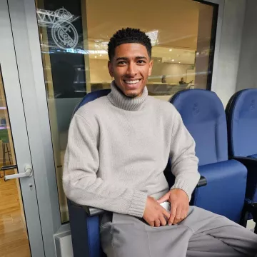 Turtleneck sweater worn by Jude Bellingham on his Instagram account @judebellingham