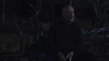 Sudadera con capucha con cremallera usada por Wade (J. K. Simmons) como se ve en la película You Can't Run Forever