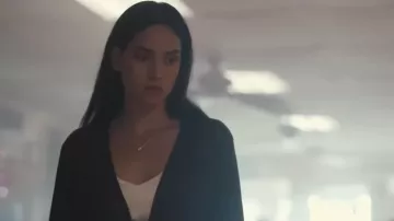 Hit Man movie outfits: Adria Arjona is wearing a beautiful necklace to portray Maddy Masters