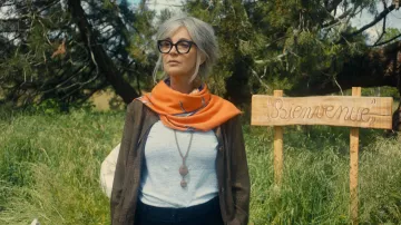 Les lunettes de vue noires portées par Clara (Zabou Breitman) dans le film 14 jours pour aller mieux