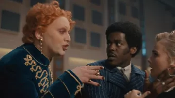 Pendientes y anillo usados por Maestro (Jinkx Monsoon) como se ve en Doctor Who (Temporada 14 Episodio 2)