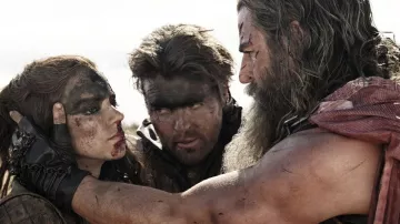 Furiosa : A Mad Max Saga : Mitaine en cuir portée par le Dr Dementus (Chris Hemsworth)