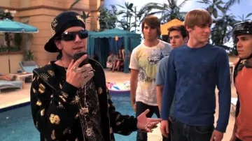 Big Time Rush Outfits: Artistc Shirt worn by James Diamond (James Maslow) in season 1, episode 4