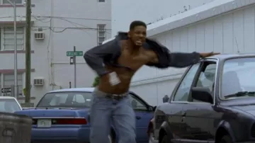 Movie Clothes Two Rogue Cops: Mike Lowrey (Will Smith) wears faded jeans