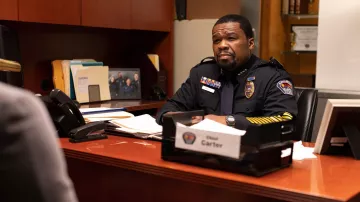Boneyard Movie Outfits : 50 Cent porte une montre numérique pour jouer le chef Carter