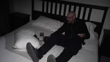 Ghost Adventures TV show outfits: Aaron Goodwin is wearing Nike Black Sneakers in season 26, episode 2