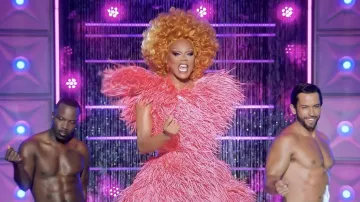 RuPaul's Drag Race All Stars Outfits: RuPaul wears Fur Dress in Pink in season 9, episode 1