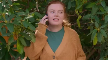 Get the looks of Boot Camp Movie: Whitney Carmichael (Rachel Boudwin) is wearing Knit Cardigan