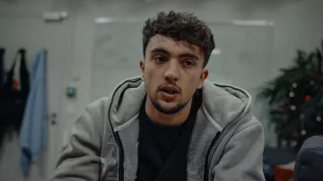 Inoxtag wears a grey hoodie in his documentary Kaizen: 1 year to climb Everest!