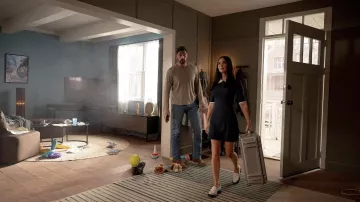 Película de Prendas de Sumisión: Megan Fox usa zapatos blancos para interpretar a Alicia