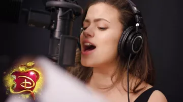 Recording Studio used by Audrey (Sarah Jeffery) in Descendants 3 movie