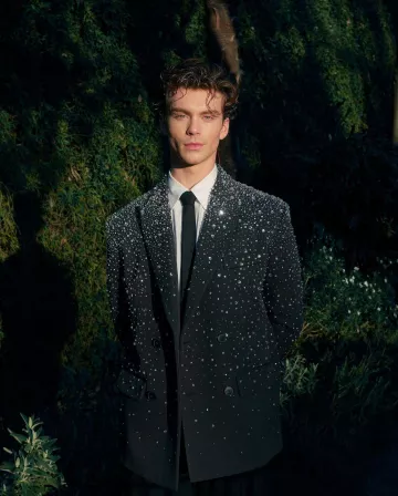 Alejandro Zwartendijk porte le blazer Crystal sur son compte Instagram @alejandrozw