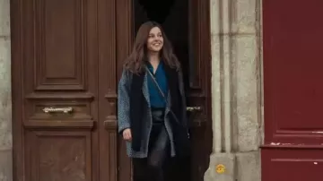The looks of the film Iris and men: Laure Calamy wears a superb coat to play Iris Beaulieu