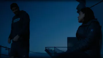 Jacket of Lisa Davis (Toni Trucks) in SEAL Team (S04E14)