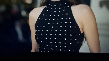 Top noir à perles portée par Alma (Carla Poquin) dans la série Dear You (S01E10)