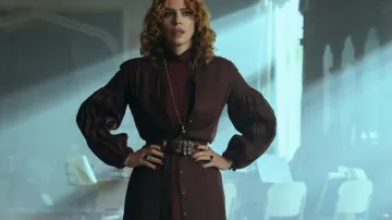 Belt worn by Isadora Capri (Billie Piper) in Wednesday (S02E04)