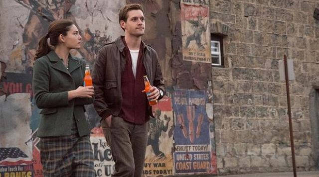 Leather jacket Luke Kleintank in The man in The high castle