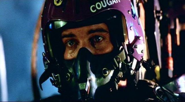 Credential erindringer søm The helmet of driver Bill Cortell / Cougar (John Stockwell) in Top Gun |  Spotern