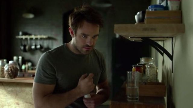 Wall shelf in Matt Murdock in Daredevil