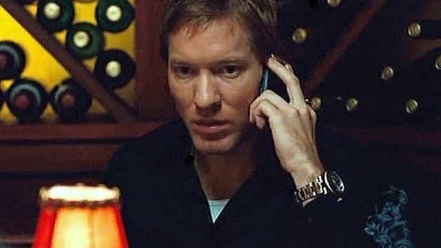 El Rolex de Vassily Docheski (Joseph Sikora) en Safe