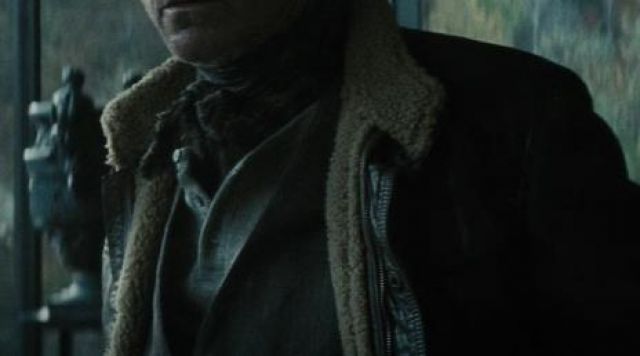 The leather jacket of Jeremy Irons in Batman V Superman Dawn of justice |  Spotern