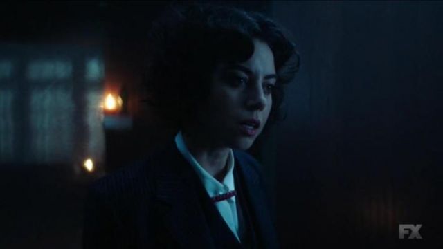 The module tie in the shape of a Twizzler Lenny Busker (Aubrey Plaza) in Legion S01E05