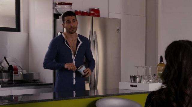 La grenouillère bleue de Lito Rodriguez (Miguel Angel Silvestre) dans Sense8 S02E08