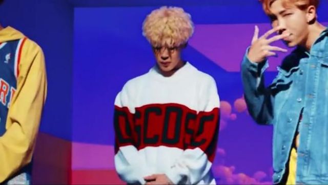 Chandail porté par Jimin vu de l'ADN clip vidéo de BTS