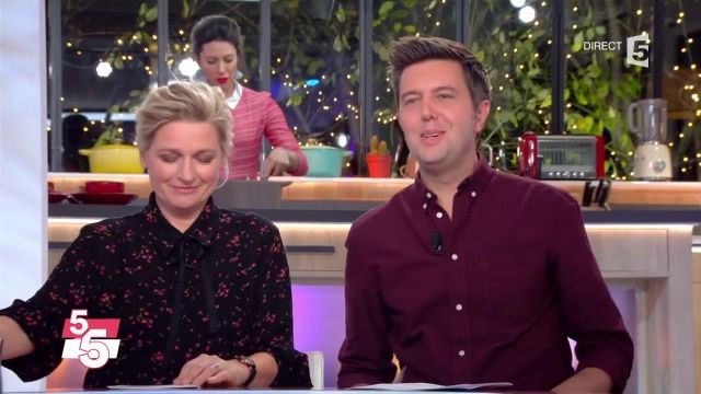 The black shirt pattern (cherry ?) of Anne-Elisabeth Lemoine in C to you of the 07/12/2017