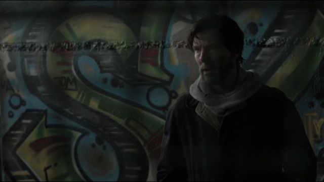 En Laine gris Capuche porté par Stephen Strange (Benedict Cumberbatch) comme vu dans Doctor Strange