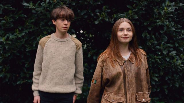 James's (Alex Lawther) knitted brown sweater in The End Of The Fu***ing World S01E03