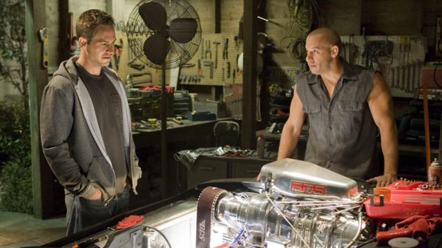 The jacket without handle mole of Dominic Torreto (Vin Diesel) in Fast and Furious 4