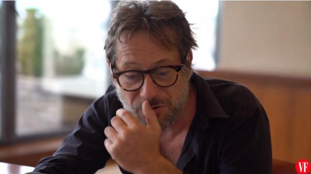 Glasses tortoise shells of Mathieu Amalric reading "Validated" Booba on the website of Vanity Fair