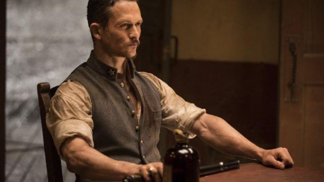 The jacket worn by Major Craddock (Jonathan Tucker) in Westworld S02E04