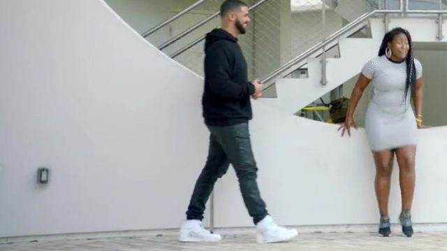 Denim Pants worn by Drake as seen in God's plan Music Video