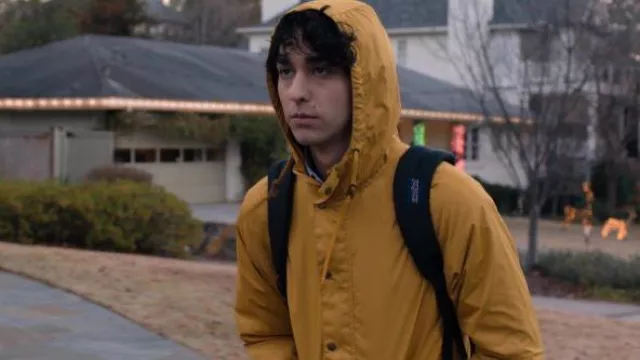 Yellow raincoat worn by Spencer Gilpin (Alex Wolff) as seen in Jumanji: Welcome to the jungle