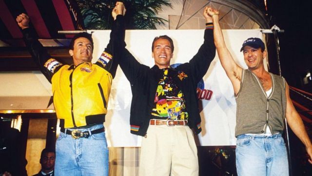 The shirt flowers Planet Hollywood worn by Arnold Schwarzenegger at the opening of Planet Hollywood London in 1993