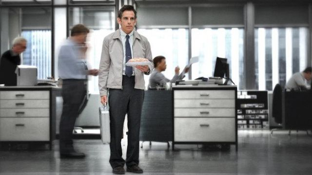 White jacket worn by Walter Mitty (Ben Stiller) as seen in The Secret Life of Walter Mitty