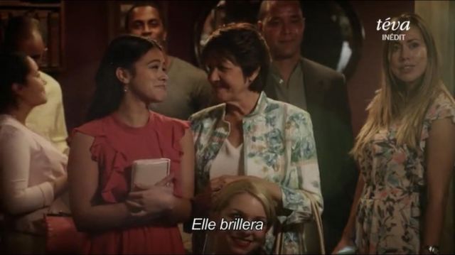 The red dress of Jane Villanueva (Gina Rodriguez) in Jane the virgin S02E11