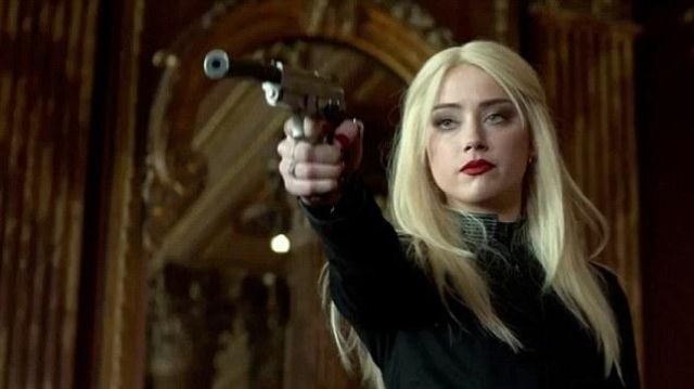 Perruque Blonde porté par Vivi Retard (Amber Heard) comme on le voit dans les 3 jours à tuer