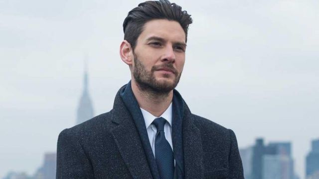 The coat, the tie and the scarf worn by Billy Russo (Ben Barnes) in Marvel's The Punisher S01E08