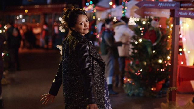 The coat Abby Sutton (Katerina Graham) in The Holiday Calendar